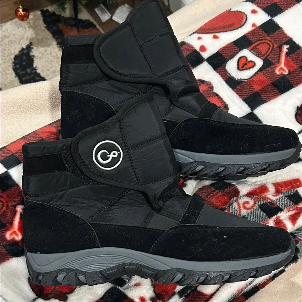 Women Winter Hiking Boots: Waterproof Fur Lined Anti Slip Outdoor Boots